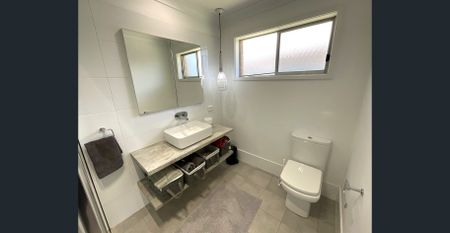 FURNISHED 2-BEDROOM UNIT ! - Photo 5