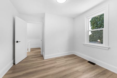 For Lease - 5 GILCHRIST Avenue, Tunneys Pasture and Ottawa West, Ontario - Photo 5