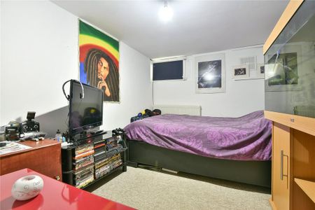 2 bedroom detached house to rent - Photo 2