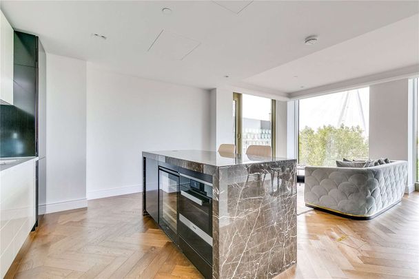 New 2 bedroom apartment with views of the London Eye and a parking space. - Photo 1