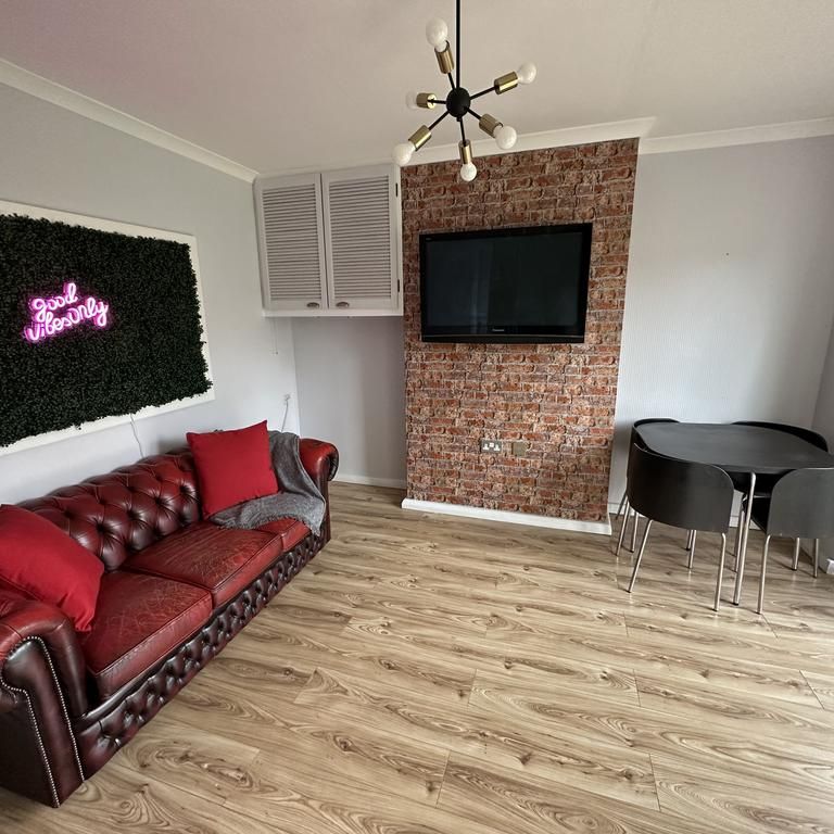 2 bedroom house share to rent - Photo 1