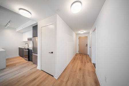 For Lease - 5 York Garden Way Unit# 711, Toronto, Ontario - Photo 3