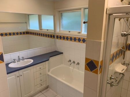 27 Meryl Street, Doncaster East - Photo 5