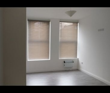 Studio Flat, Stanley Road, L20 - Photo 1