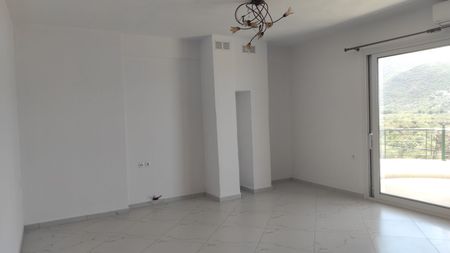 Διαμέρισμα για ενοικίαση Γραικοχώρι - Πεστανιώτικα (Ηγουμενίτσα) - Φωτογραφία 5