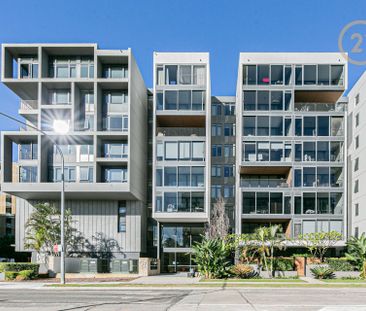 Exceptional North Facing 2 Bedroom Apartment - Photo 3