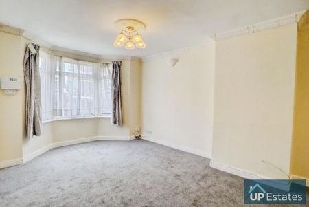 2 bedroom end of terrace house to rent - Photo 4