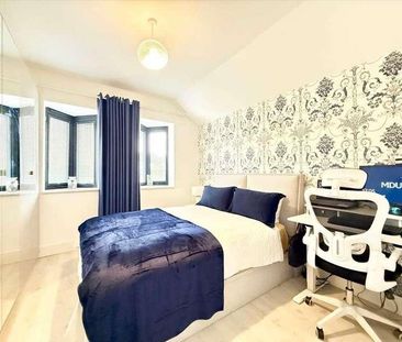 Leigh On Sea, SS9 - Photo 6