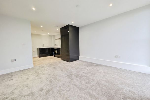 Clarendon Apartments, SO14 - Photo 1