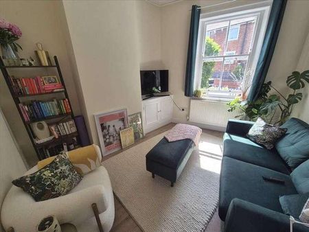 Woolton Street, Woolton, Liverpool, L25 - Photo 2