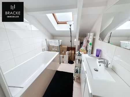 Location Appartement 5 pièces 92m² - Photo 2