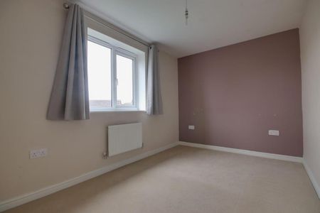 2 bedroom end of terrace house to rent - Photo 4