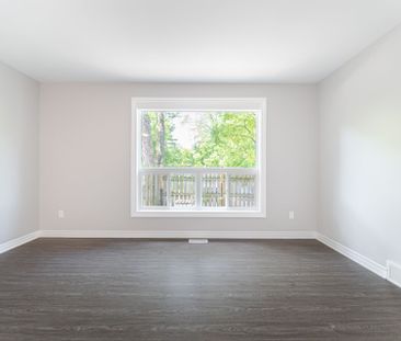 For Lease - 674 Francis Road, Burlington, Ontario - Photo 1