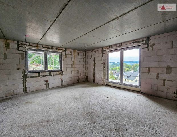 Energieeffizient wohnen mit Panoramablick - Neubau-3,5-Raum-Wohnung in Beierfeld - Foto 1
