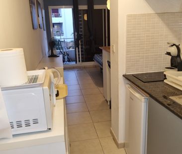 Location Appartement 1 pièce 24m² ST DENIS 97400 - Photo 4