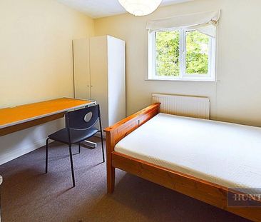 4 bedroom House To Let Total Size: 1238 SQ FT - Photo 1