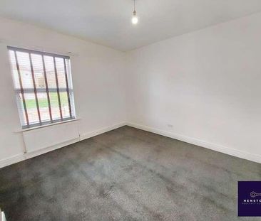 Grimshaw Lane, Middleton, Manchester, M24 - Photo 1