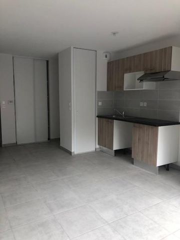 APPARTEMENT T3 56M - Photo 5