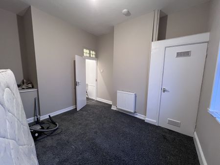 2 Bed Terraced House, Brailsford Road, M14 - Photo 3