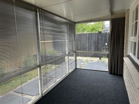 19 Normans Road - 2 Bedroom + Conservatory Townhouse - Photo 4