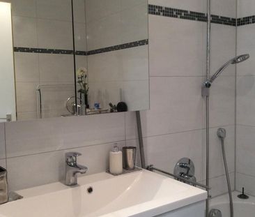 Sonnige, voll eingerichtete Designerwohnung - Photo 4