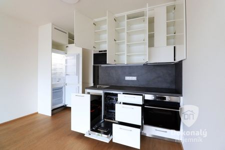 Pronájem bytu 1+kk 35 m² - Photo 2