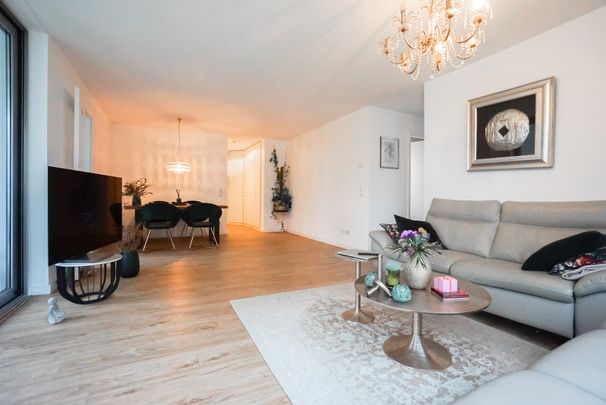 Düsseldorf: Urbaner Komfort trifft Freiraum – Exklusive 3-Zimmer-Wohnung mit zwei Balkonen - Foto 1