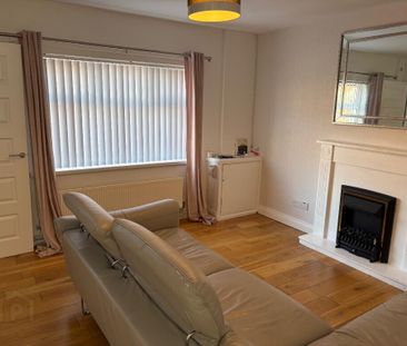 48 Whitehall Parade, Ormeau Road, Belfast, BT7 3GX - Photo 2