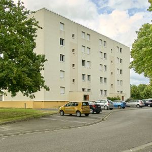 Appartement LA FLECHE T4 - Photo 2