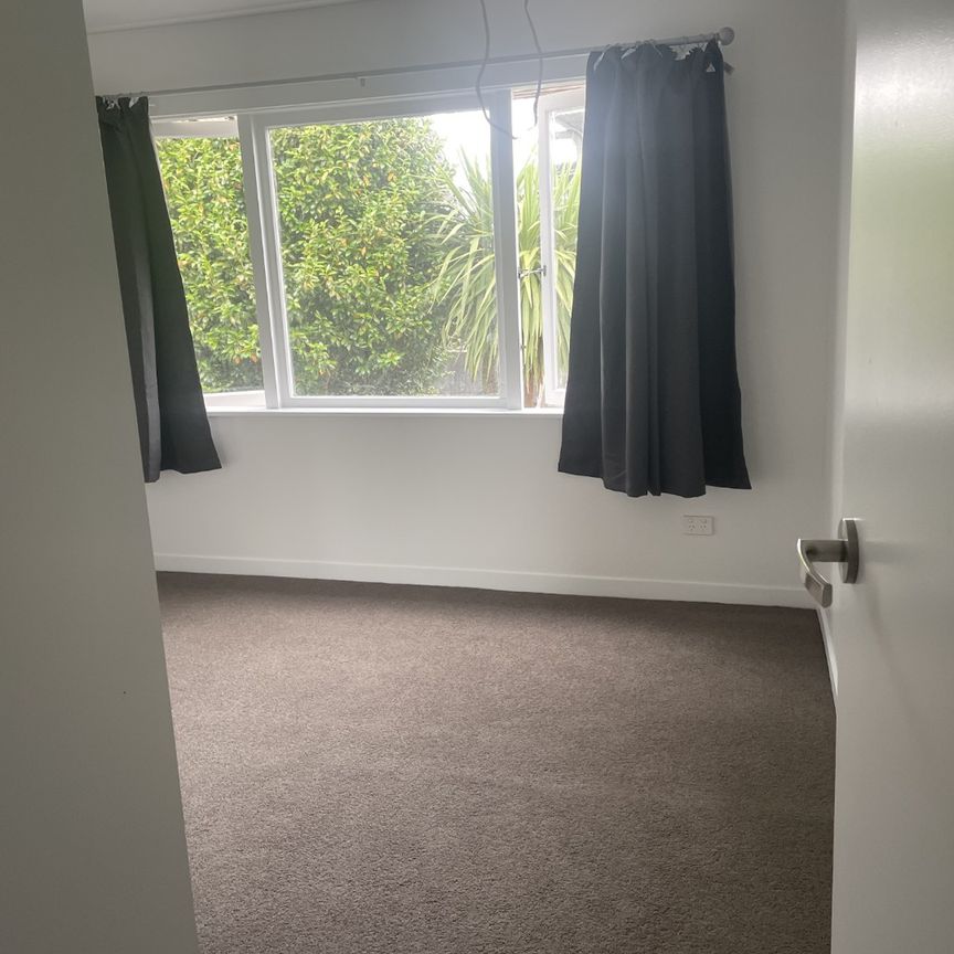 Fully renovated home, includes water and lawns - Photo 1