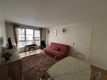 T2 - meublé - Hyper centre - parking - cave - Photo 4