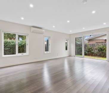 Unit 2/489 Waterdale , Heidelberg West. - Photo 4