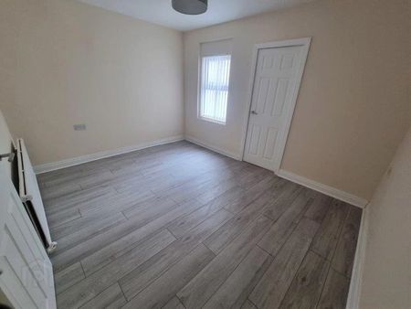 343 Antrim Road, Glengormley, BT36 5EB - Photo 5