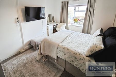 3 bedroom House To Let - Photo 5