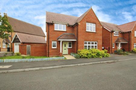 4 bedroom detached house to rent - Photo 3