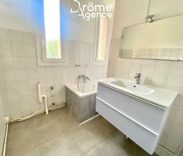 Location Appartement 3 pièces 78m² BOURG LES VALENCE 26500 - Photo 5