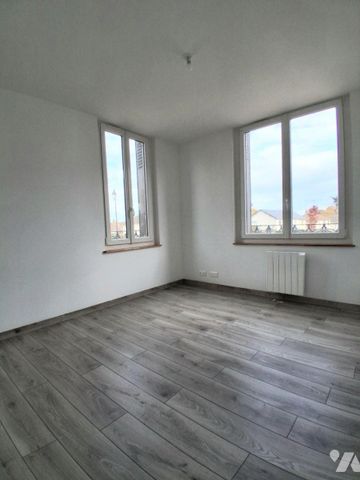 Dans une maison à usage d'habitation élevée d'un étage, divisé en DEUX APPARTEMENTS, un à chaqu... - Photo 3