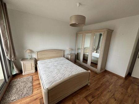 Location Appartement 4 pièces Meublé 107m² ST SEBASTIEN SUR LOIRE 44230 - Photo 2