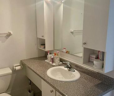 Cession de bail – Grand 4½ rénové – Les Tours Chapdelaine G1V 4G8| ... - Photo 3