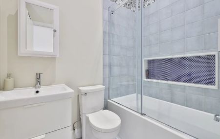 For Lease - 994 Dundas St W Unit 1 Street Unit# 1, Toronto, Ontario - Photo 2