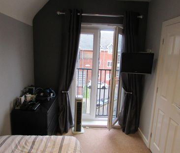 2 bedroom flat to rent - Photo 4