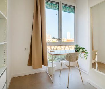 Carrer de lEscultor Josep Capuz, Valencia, Valencian Community 46004 - Photo 3