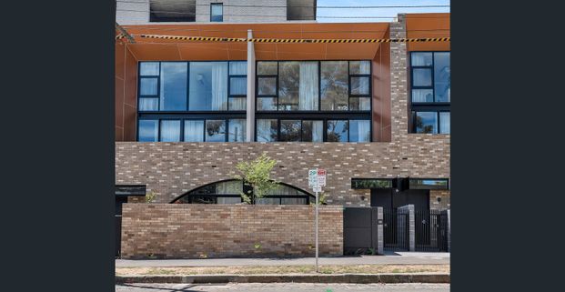 A brand new home designed with the future in mind! - Photo 1