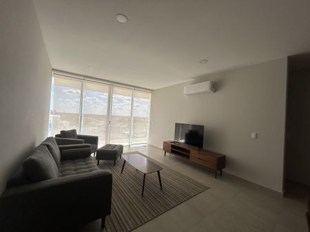 Departamento de 2 recámaras, amueblado, en Montejo Plaza con amenidades. - Photo 3