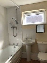 1 bed Apartment - To Let - Photo 3