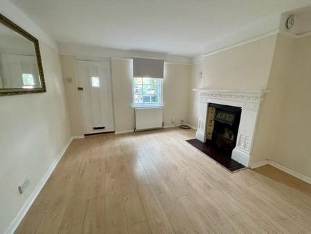 2 bedroom end of terrace house to rent - Photo 2