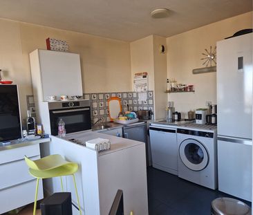 Location Appartement 2 pièces 43m² BORDEAUX 33000 - Photo 4