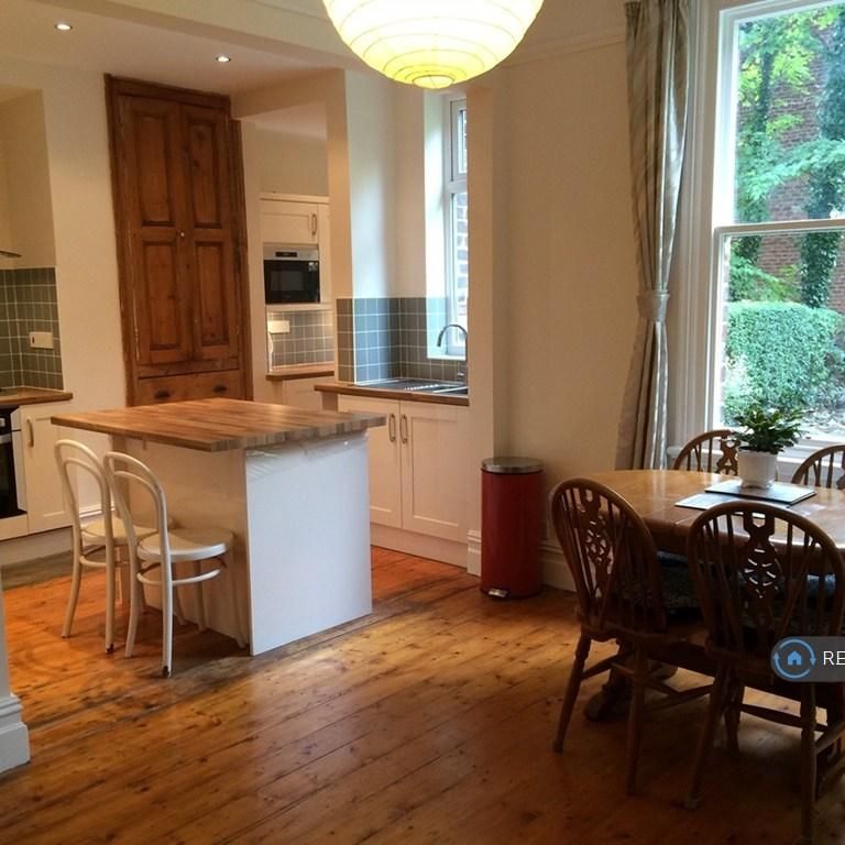 5 bedroom terraced house to rent - Photo 1