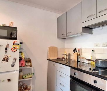 Apartment in Queen St - Photo 5