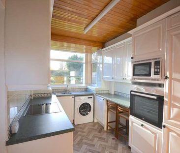 Banbury Road, Middleton, M24 - Photo 6